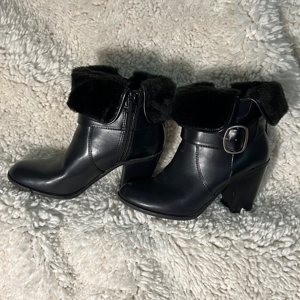 Black, fur cuffed bootie